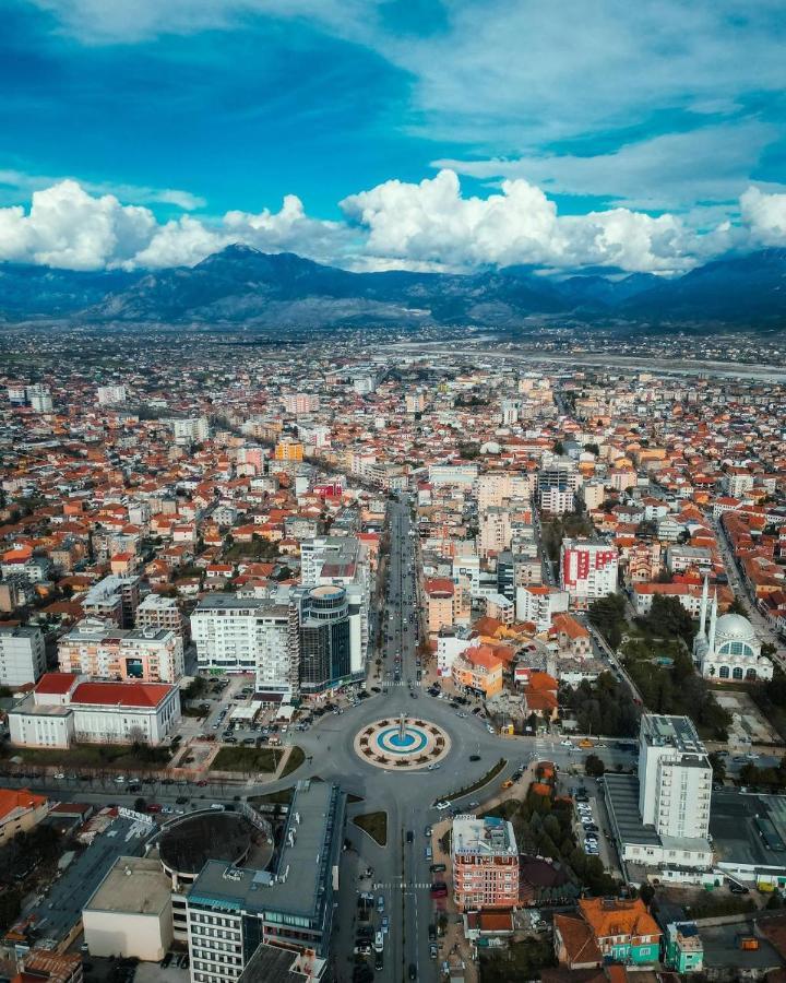 City Center Luxurious Apartment Shkodër Eksteriør billede
